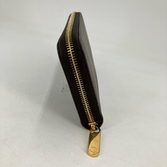 Louis Vuitton Zippy Wallet - Picture 4 of 13